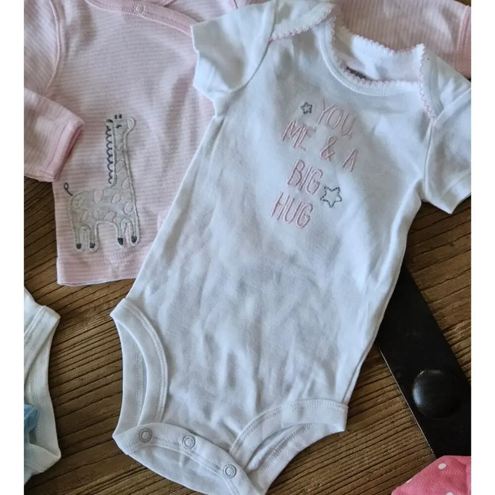 Carter's 3 Month Infant Girl 7 piece bundle New
